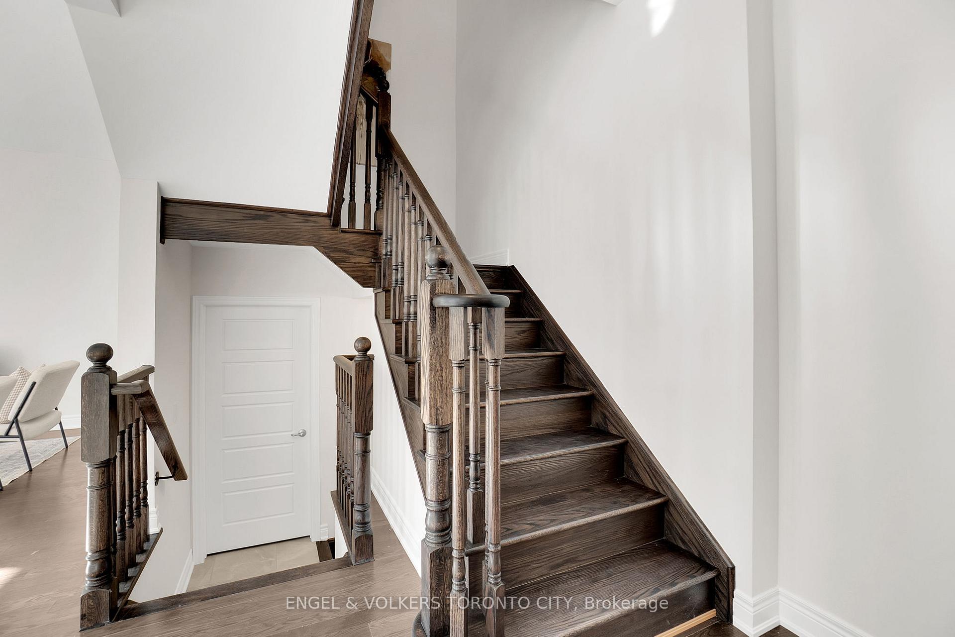Photo 17 of 72 Claremont Drive, Brampton, Sandringham-Wellington North — HOMEH
