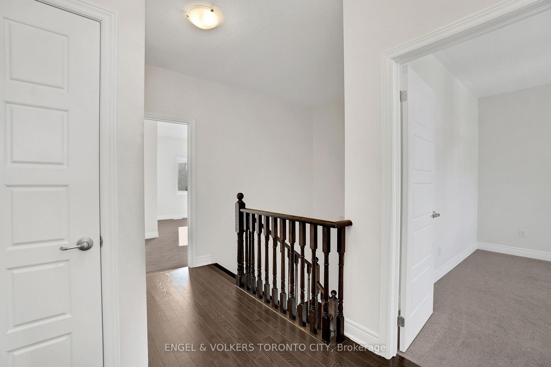 Photo 18 of 72 Claremont Drive, Brampton, Sandringham-Wellington North — HOMEH