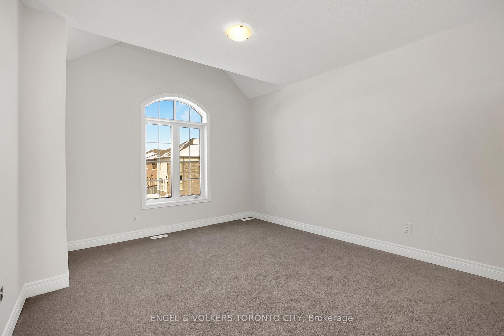 Photo 24 of 72 Claremont Drive, Brampton, Sandringham-Wellington North — HOMEH