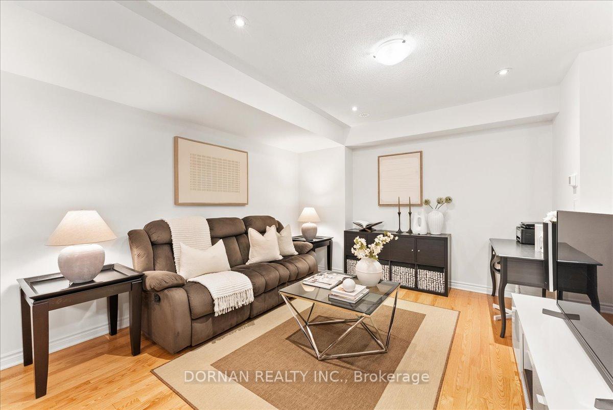 Photo 6 of 37 Mappin Way, Whitby, Rolling Acres — HOMEH