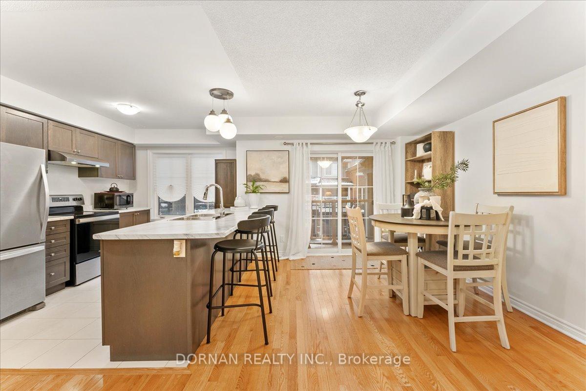 Photo 8 of 37 Mappin Way, Whitby, Rolling Acres — HOMEH