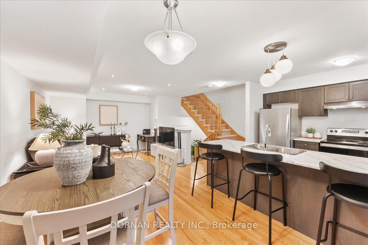 Photo 10 of 37 Mappin Way, Whitby, Rolling Acres — HOMEH