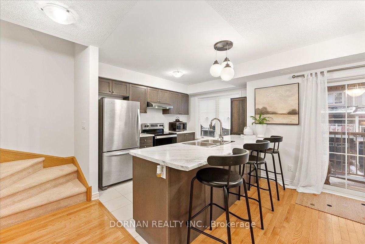 Photo 12 of 37 Mappin Way, Whitby, Rolling Acres — HOMEH