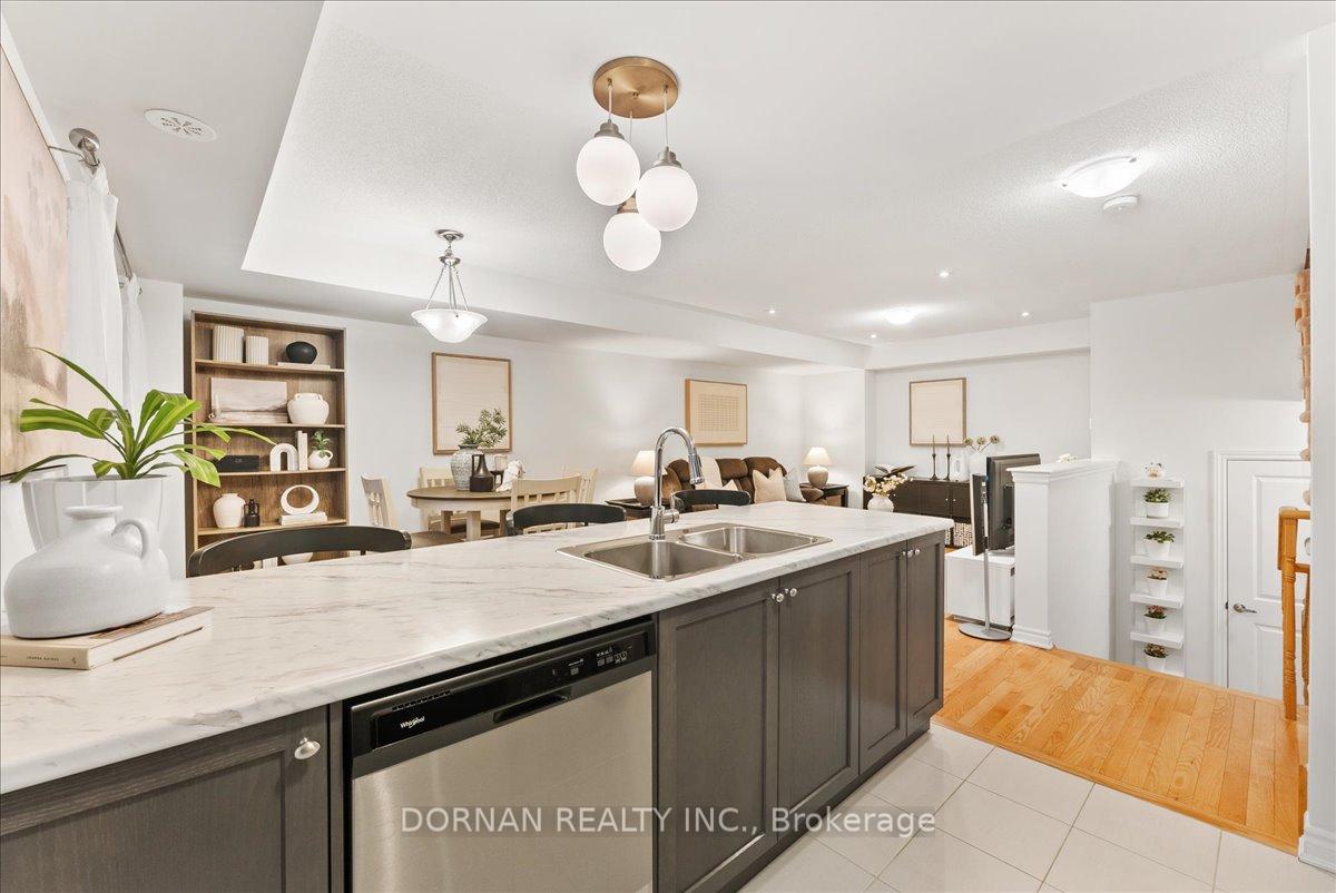 Photo 16 of 37 Mappin Way, Whitby, Rolling Acres — HOMEH