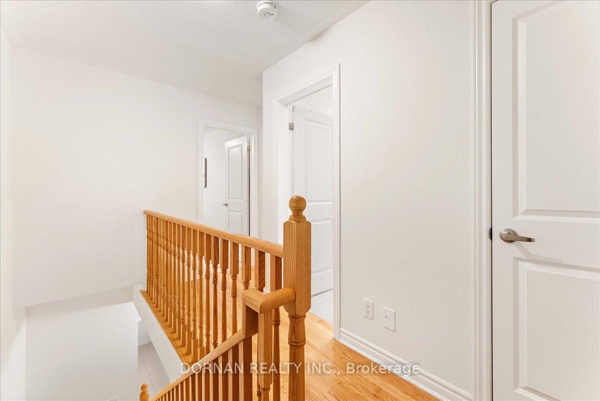 Photo 20 of 37 Mappin Way, Whitby, Rolling Acres — HOMEH