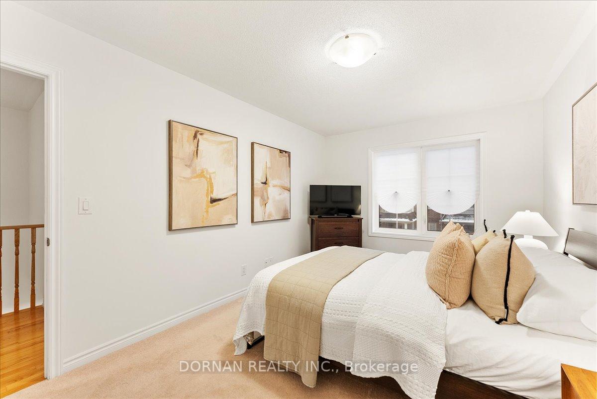 Photo 22 of 37 Mappin Way, Whitby, Rolling Acres — HOMEH