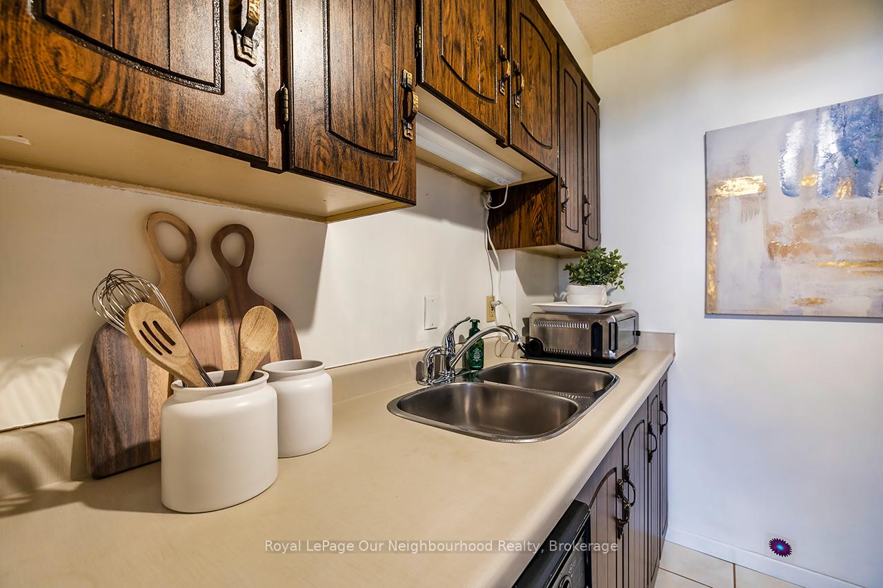 Photo 15 of Unit ph9, 55 William Street, Oshawa, O'Neill — HOMEH