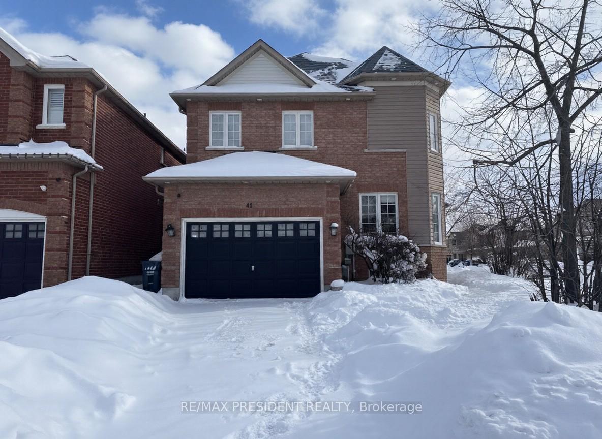 Photo 2 of 41 Fallstar Crescent, Brampton, Fletcher's Meadow — HOMEH