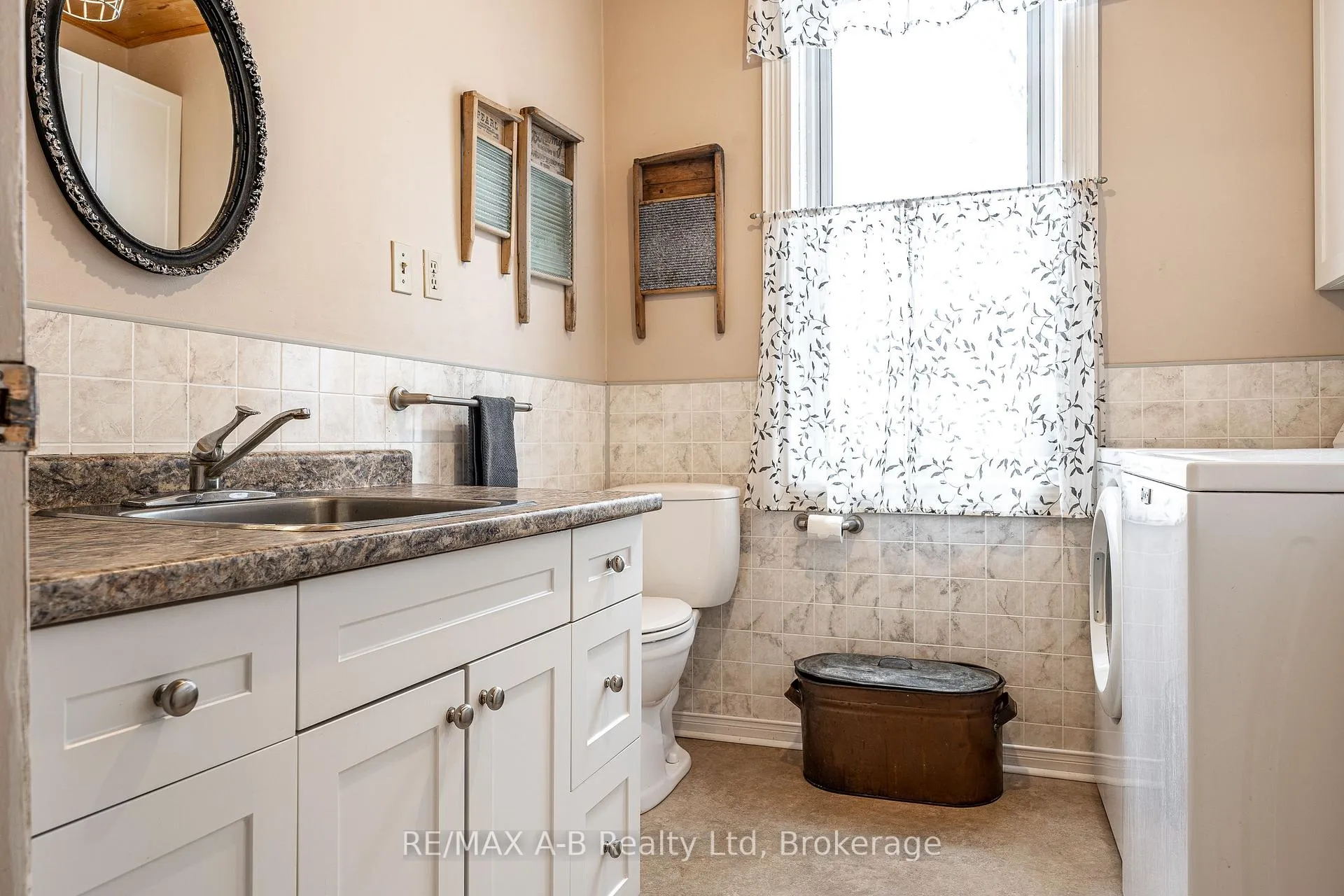 Photo 10 of 3330 Rd 145, West Perth, Fullarton — HOMEH