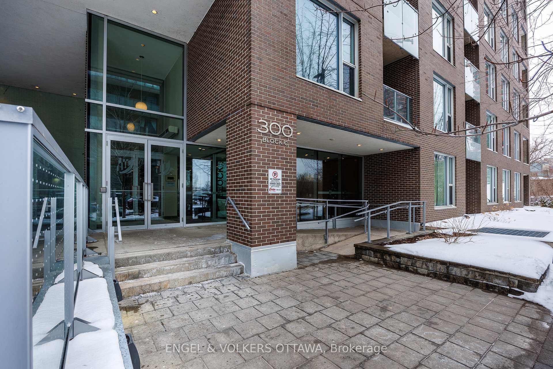 Photo 2 of Unit 802, 300C Lett Street, Ottawa, West Centre Town — HOMEH