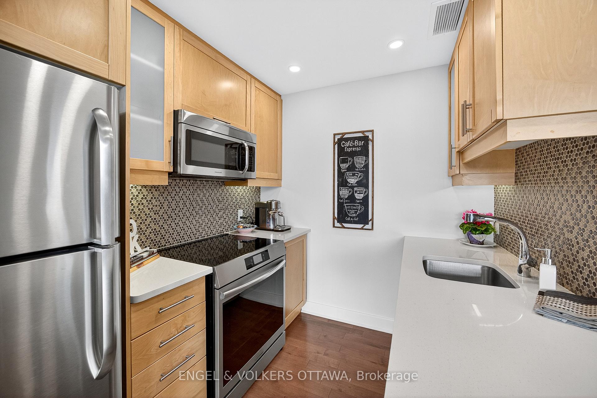 Photo 19 of Unit 802, 300C Lett Street, Ottawa, West Centre Town — HOMEH