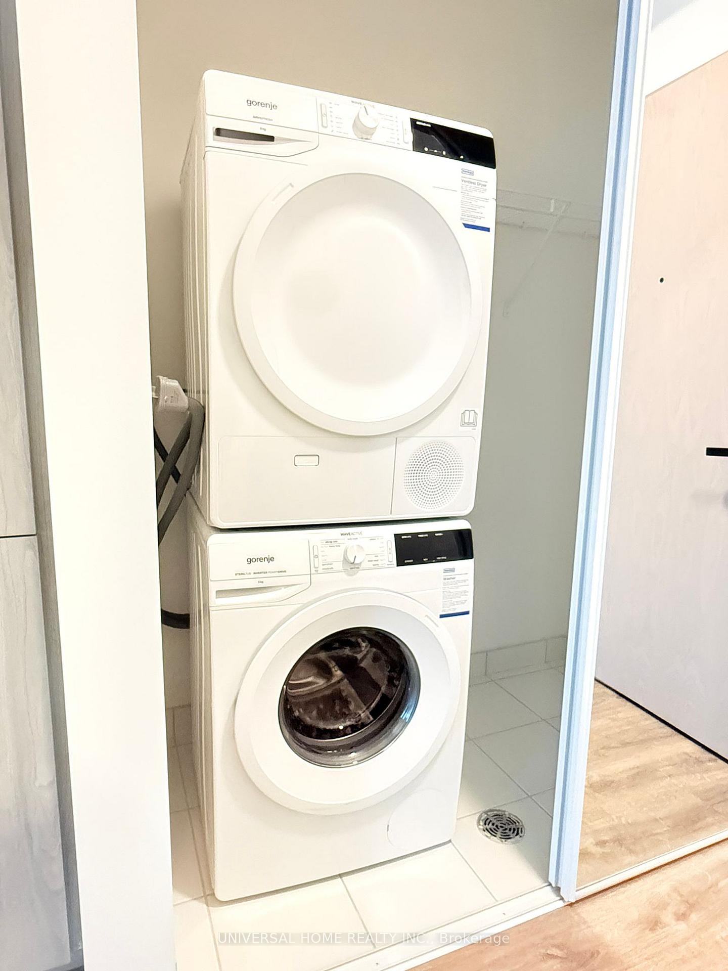Photo 5 of Unit 5010, 8 interchange Way, Vaughan, Vaughan Corporate Centre — HOMEH
