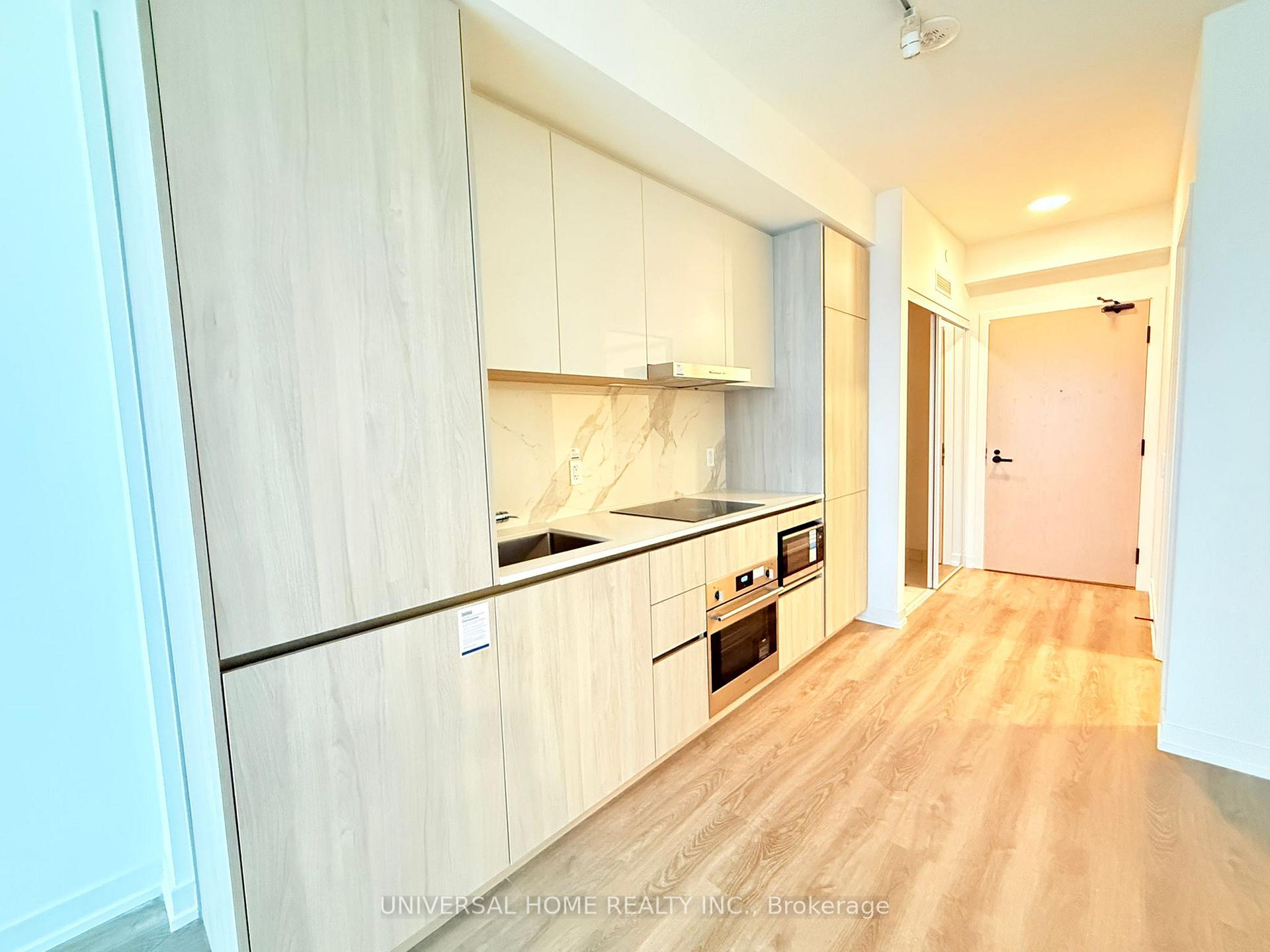 Photo 8 of Unit 5010, 8 interchange Way, Vaughan, Vaughan Corporate Centre — HOMEH