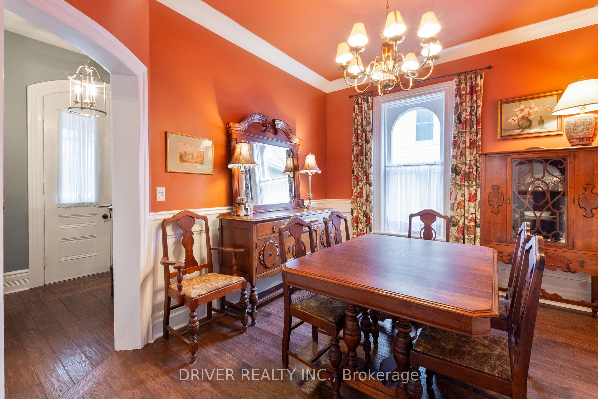 Photo 7 of 12 South Street E, Aylmer — HOMEH