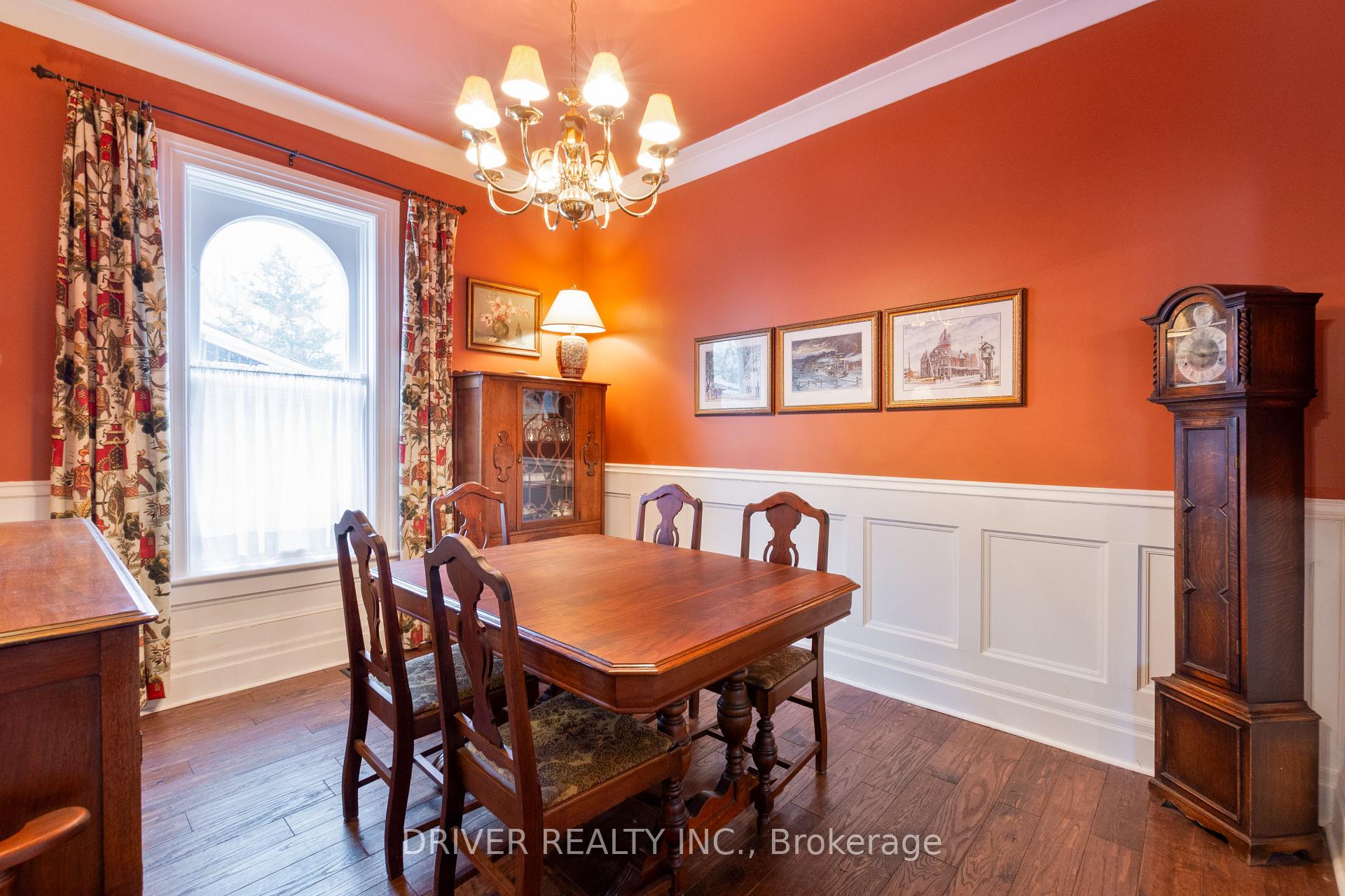 Photo 8 of 12 South Street E, Aylmer — HOMEH