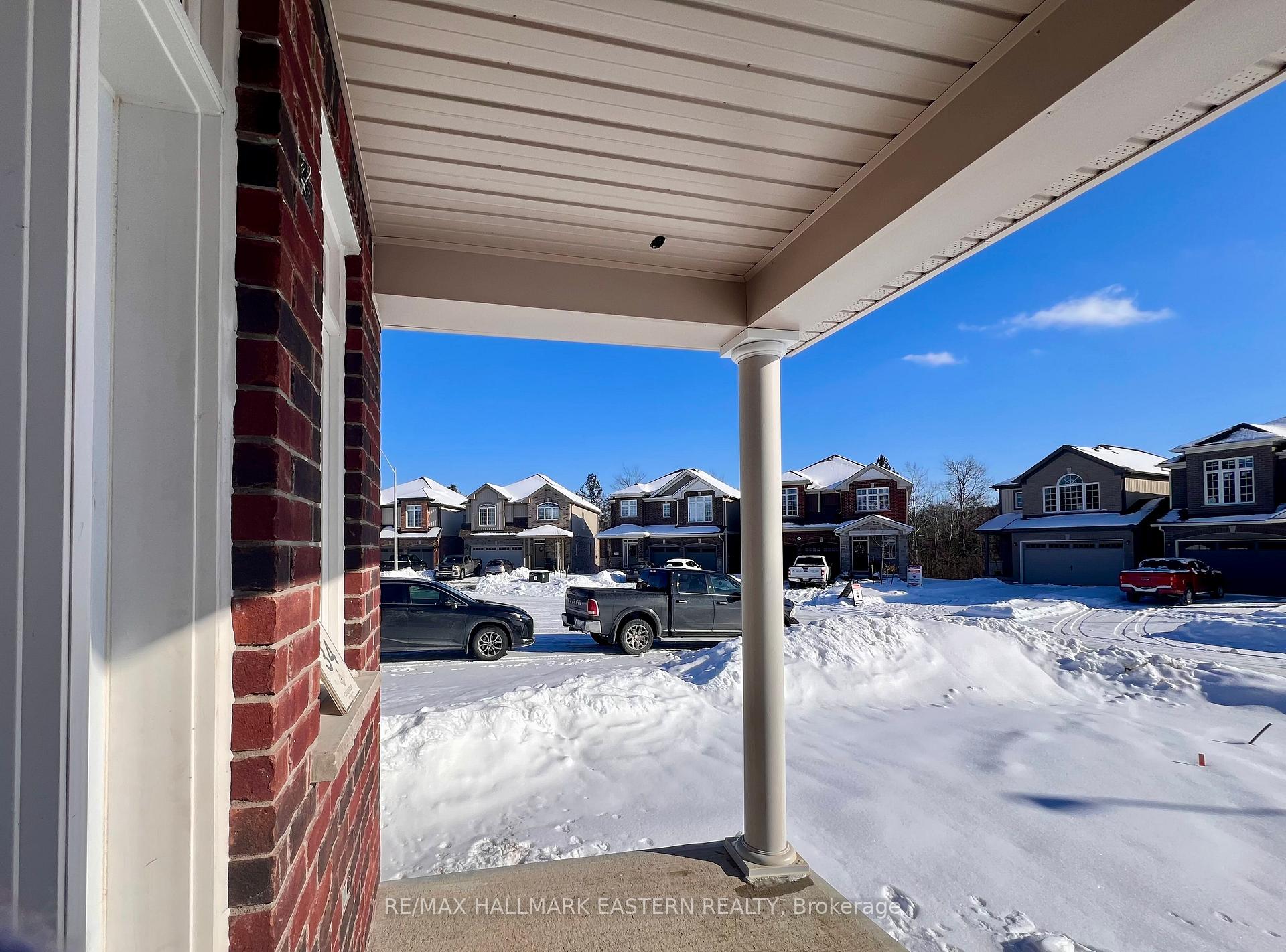 Photo 9 of 34 Coldbrook Drive, Cavan Monaghan, Cavan Twp — HOMEH