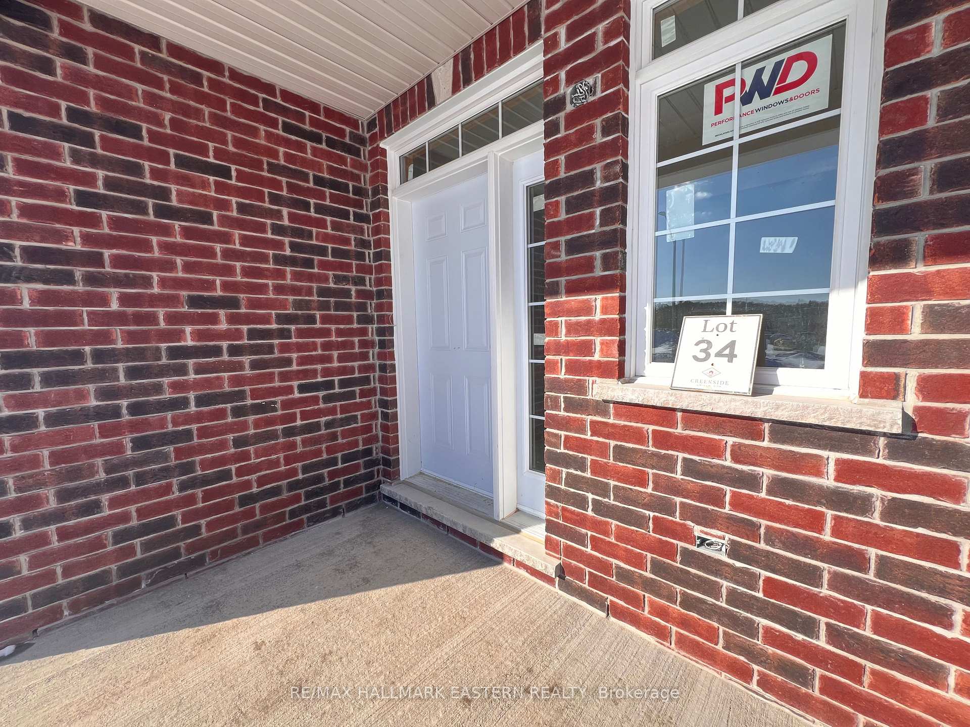 Photo 10 of 34 Coldbrook Drive, Cavan Monaghan, Cavan Twp — HOMEH