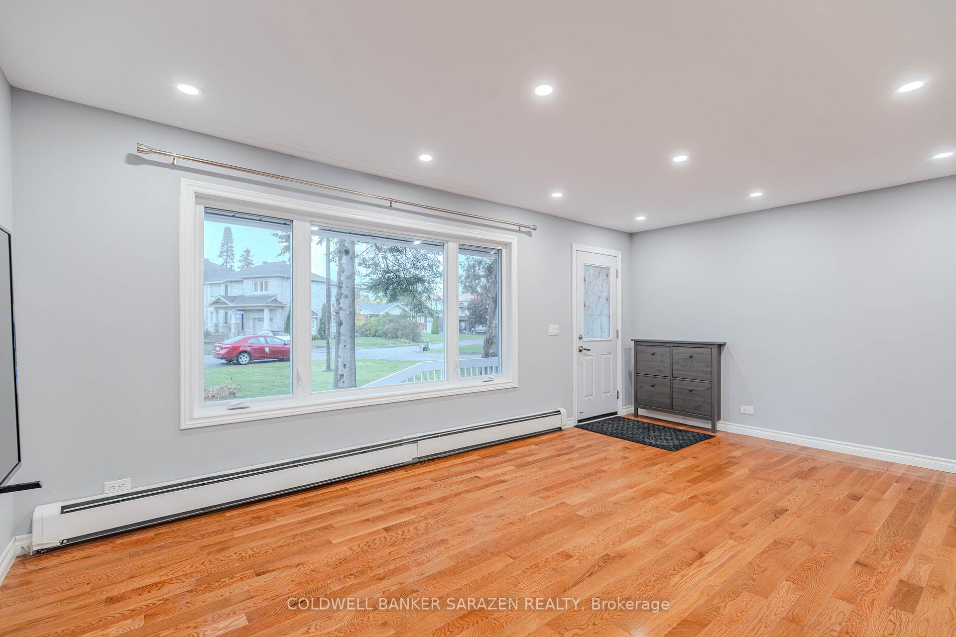 Photo 8 of 10 Argue Drive, Ottawa, Borden Farm/Stewart Farm/Carleton Heights/Parkwood Hills — HOMEH