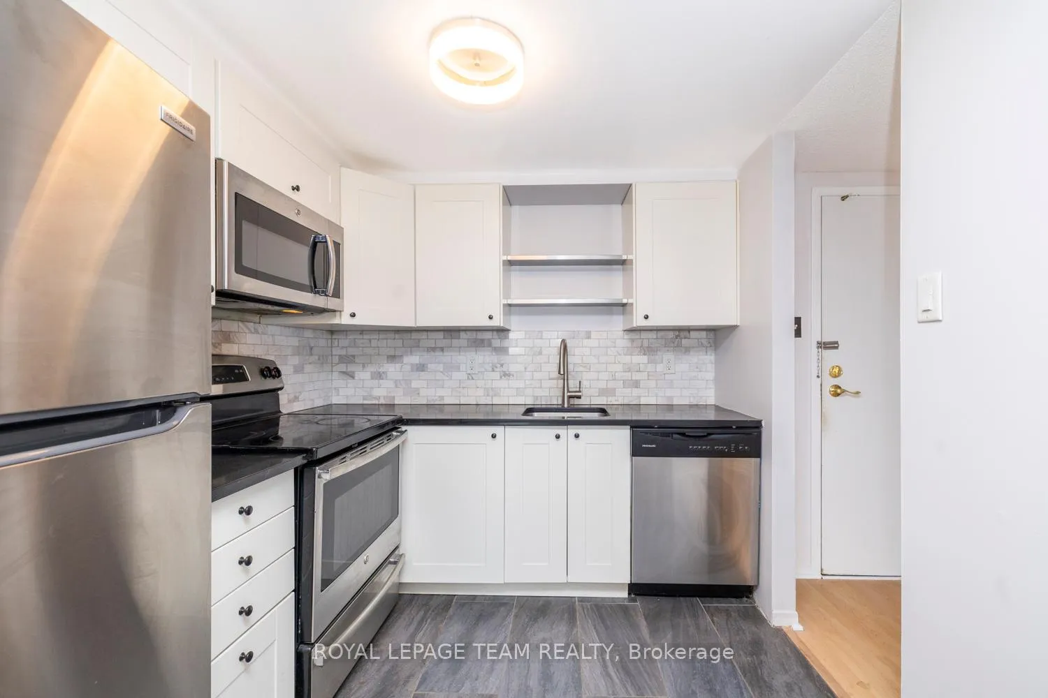 Photo 5 of Unit 503, 420 Lewis Street, Ottawa, Ottawa Centre — HOMEH