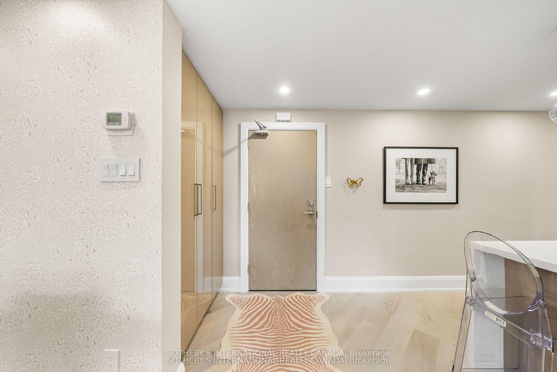 Photo 7 of Unit 301, 235 St Clair Avenue W, Toronto, Casa Loma — HOMEH
