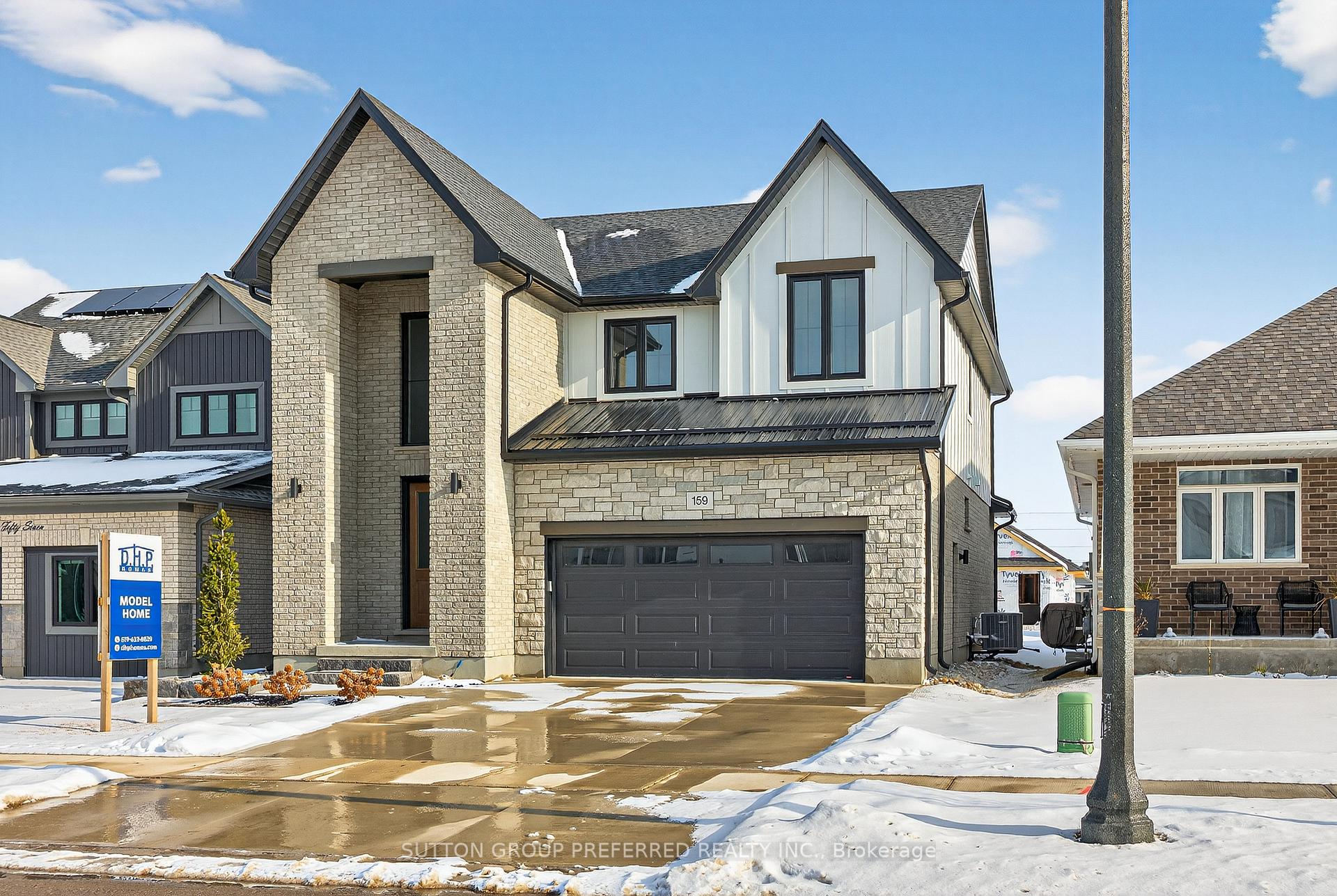 Photo 4 of 159 Renaissance Drive, St. Thomas — HOMEH