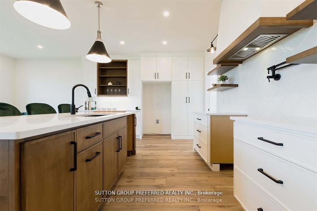 Photo 13 of 159 Renaissance Drive, St. Thomas — HOMEH