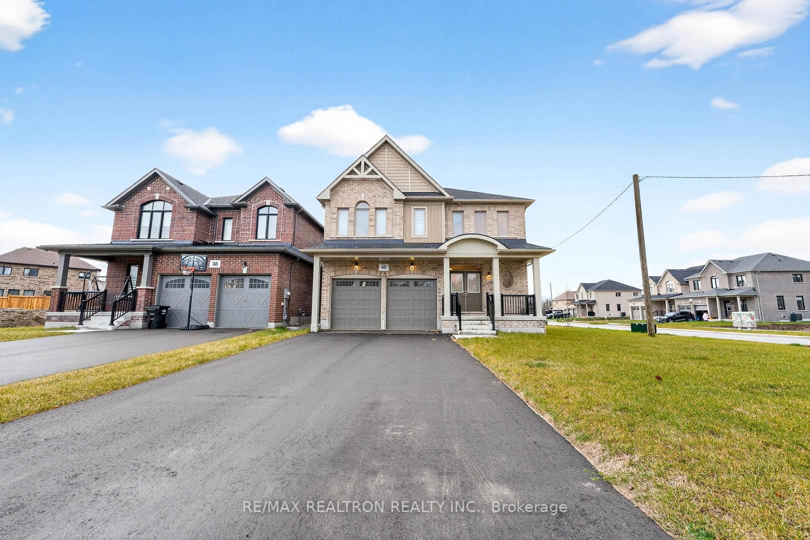 Photo 2 of 40 Wakefield Boulevard, Essa, Angus — HOMEH