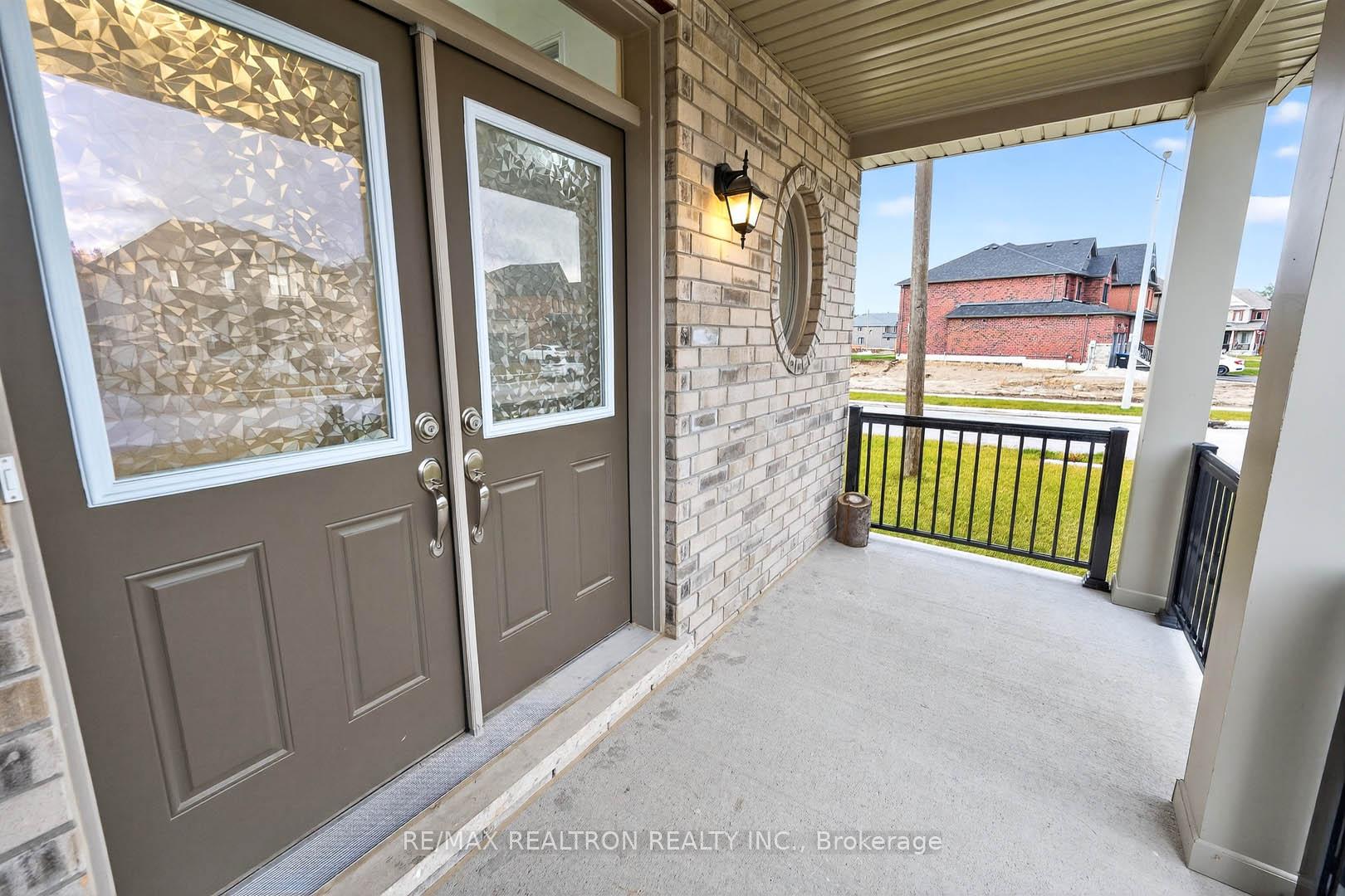 Photo 4 of 40 Wakefield Boulevard, Essa, Angus — HOMEH