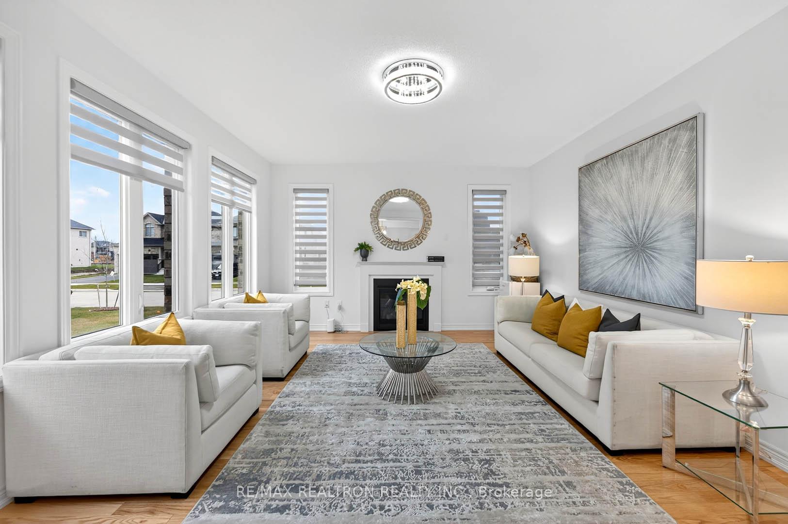 Photo 12 of 40 Wakefield Boulevard, Essa, Angus — HOMEH
