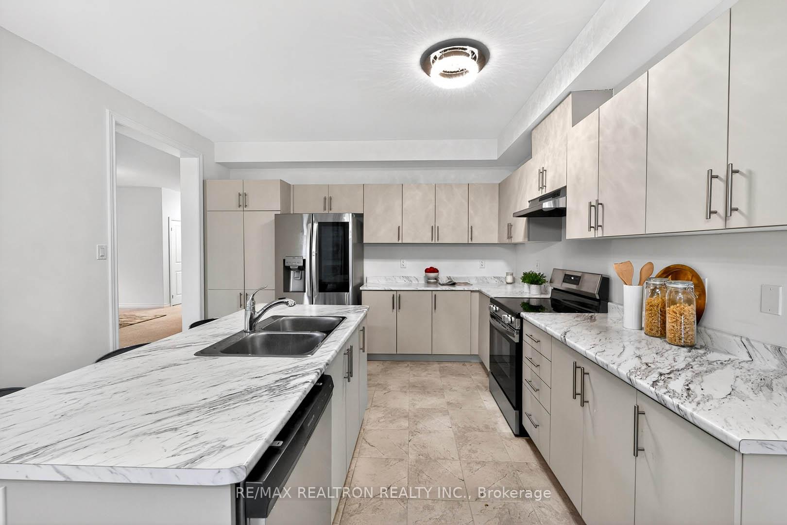 Photo 20 of 40 Wakefield Boulevard, Essa, Angus — HOMEH