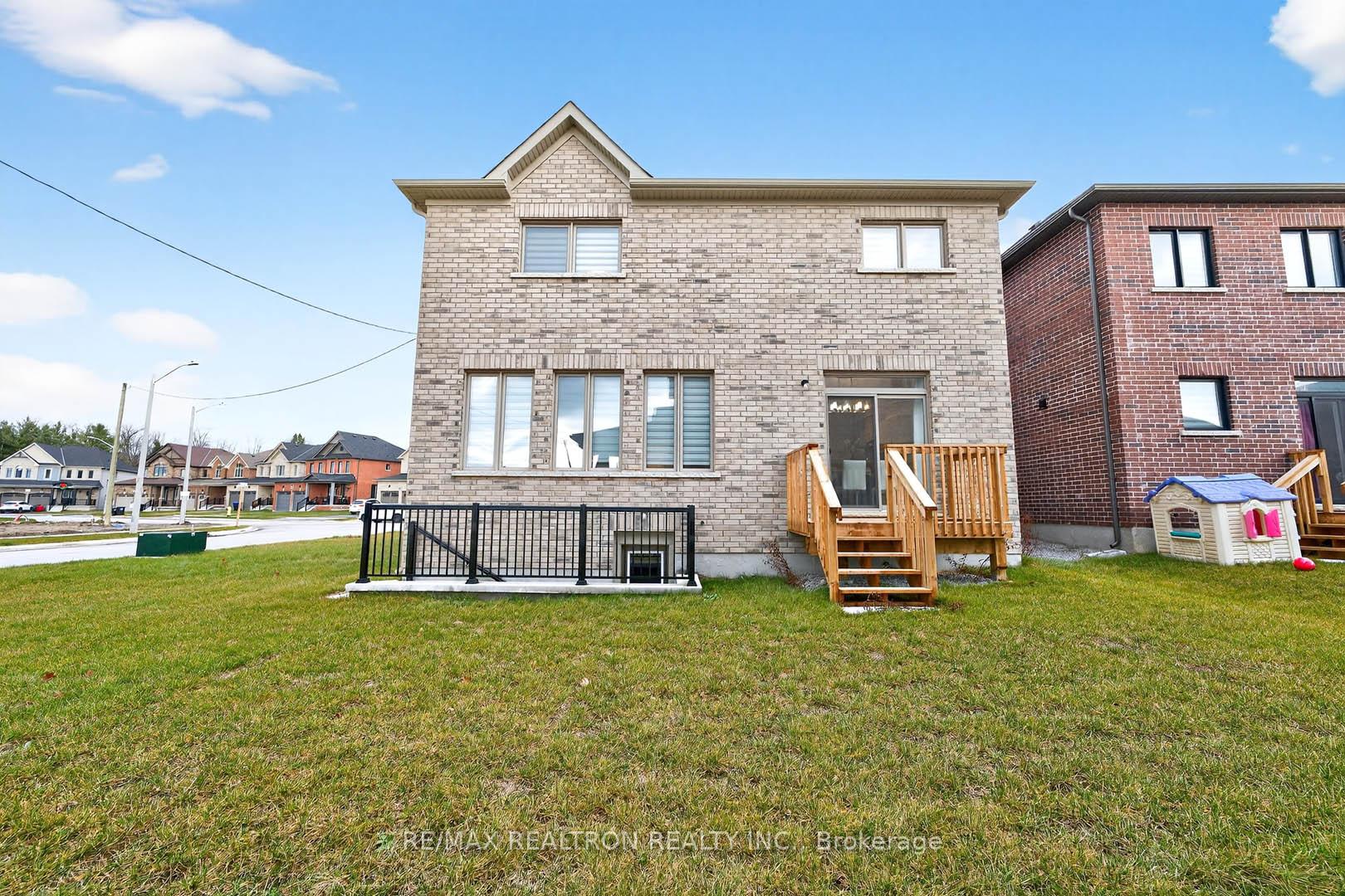 Photo 80 of 40 Wakefield Boulevard, Essa, Angus — HOMEH