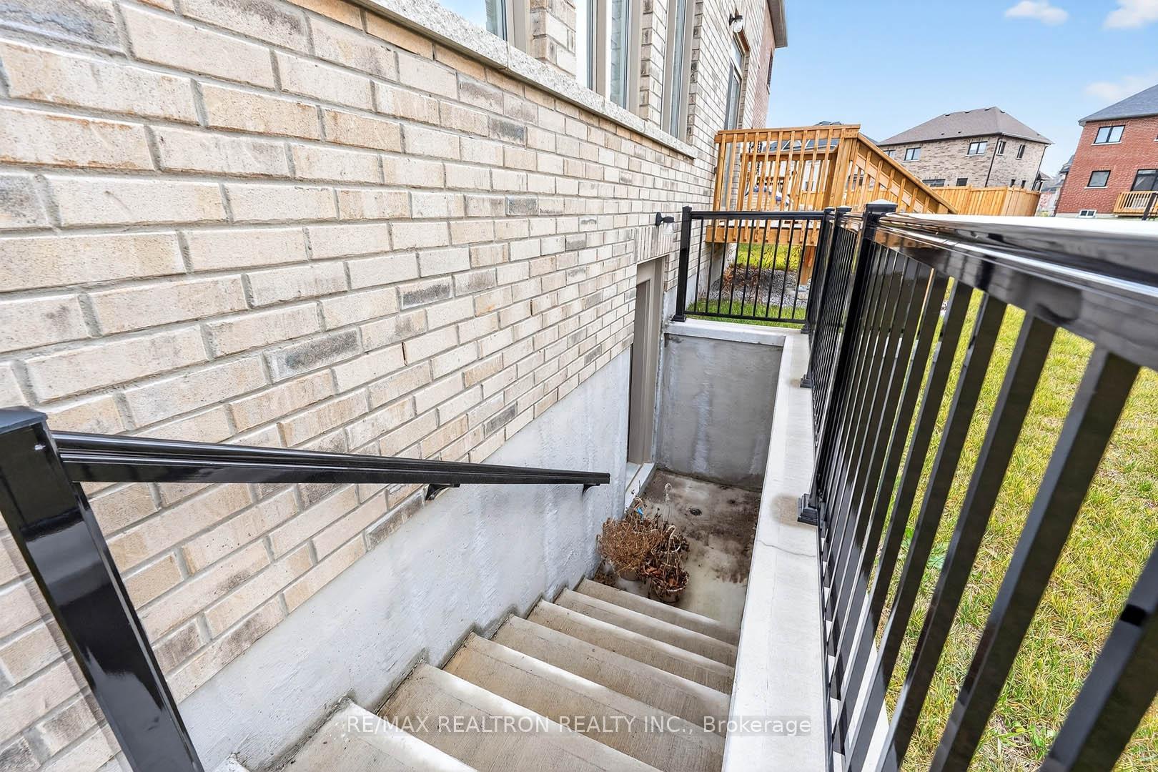 Photo 68 of 40 Wakefield Boulevard, Essa, Angus — HOMEH