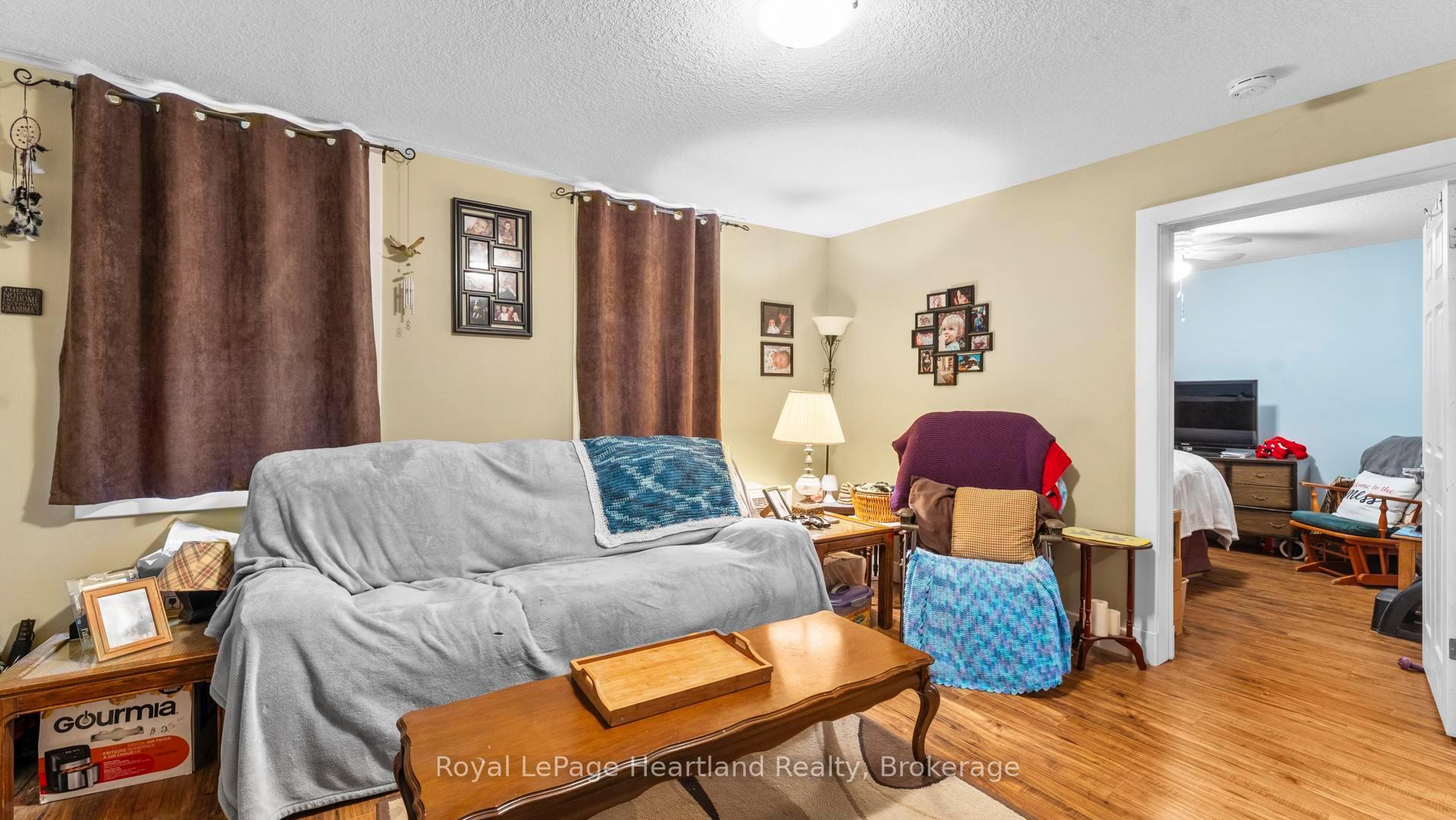 Photo 13 of 54 St David Street, Goderich, Goderich (Town) — HOMEH