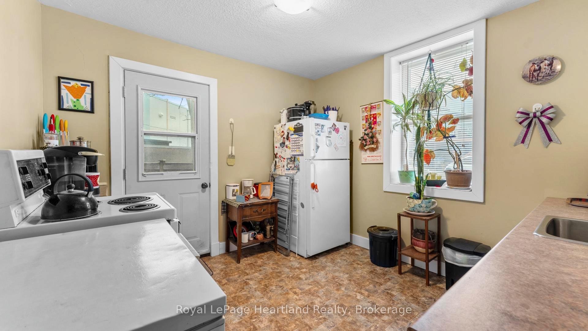 Photo 14 of 54 St David Street, Goderich, Goderich (Town) — HOMEH