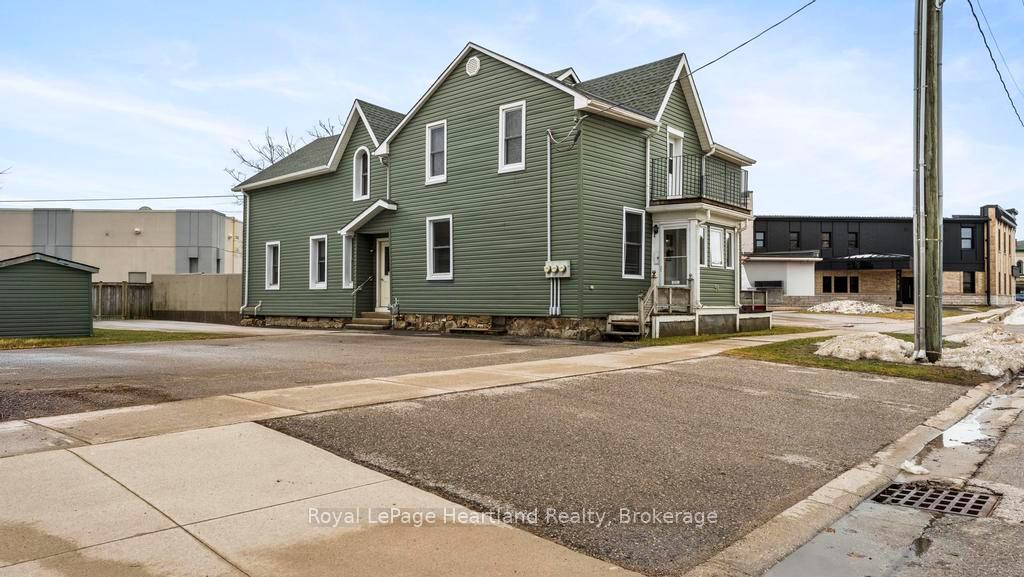 Photo 31 of 54 St David Street, Goderich, Goderich (Town) — HOMEH