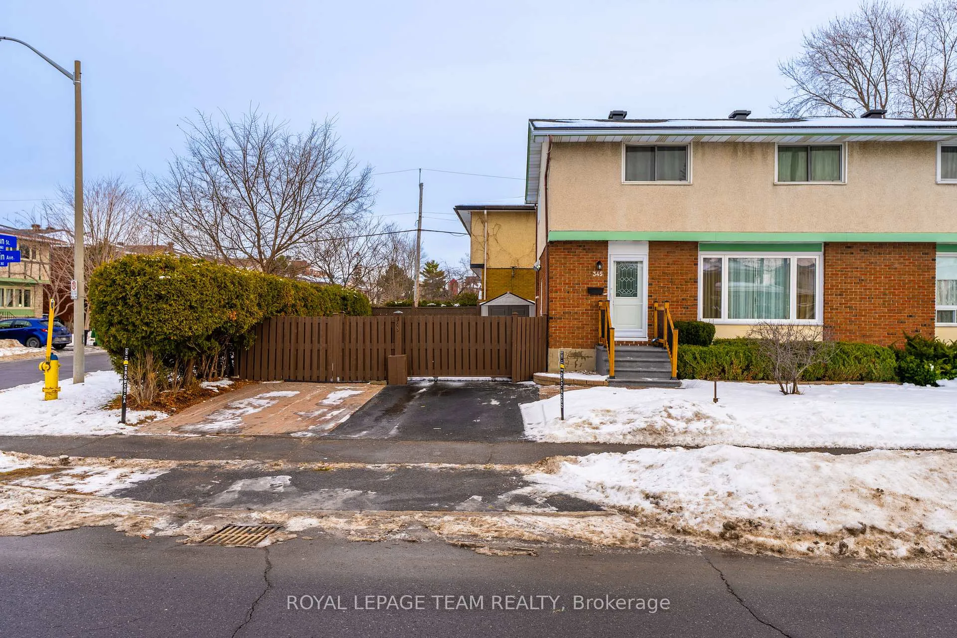 Photo 3 of 345 Poulin Avenue, Ottawa, Britannia — HOMEH