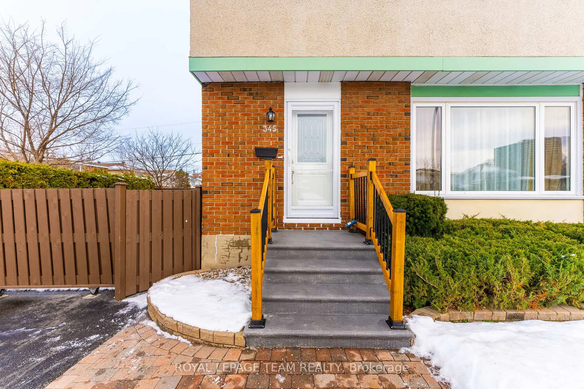 Photo 4 of 345 Poulin Avenue, Ottawa, Britannia — HOMEH