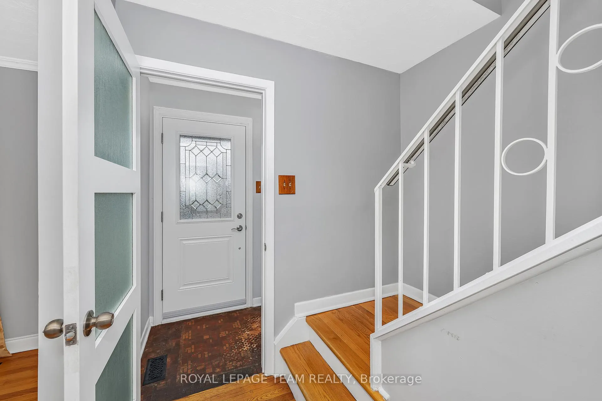 Photo 5 of 345 Poulin Avenue, Ottawa, Britannia — HOMEH