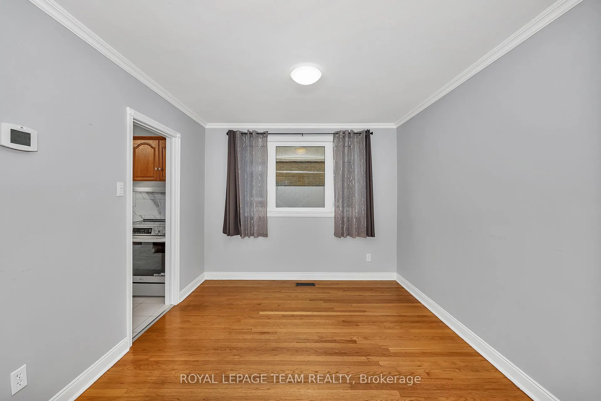 Photo 11 of 345 Poulin Avenue, Ottawa, Britannia — HOMEH