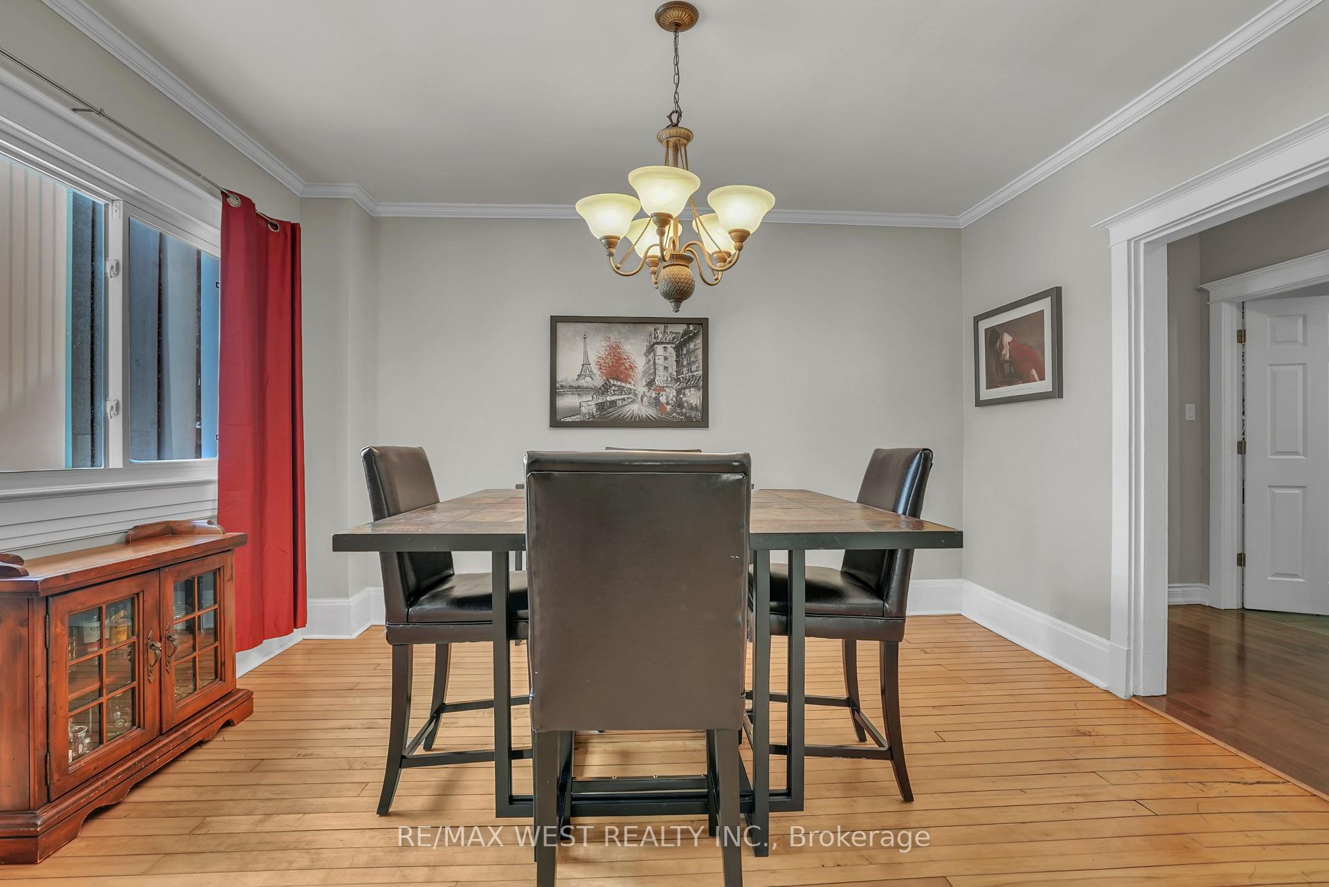 Photo 6 of 53 Metcalfe Street, Aurora, Aurora Village — HOMEH