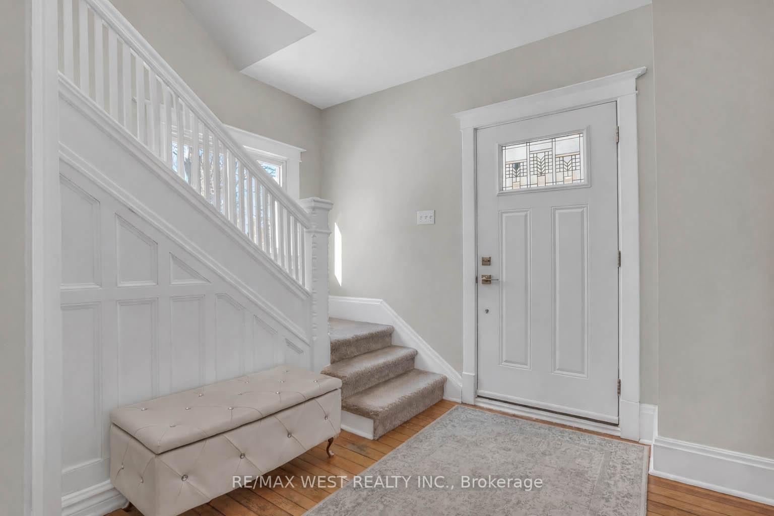 Photo 8 of 53 Metcalfe Street, Aurora, Aurora Village — HOMEH