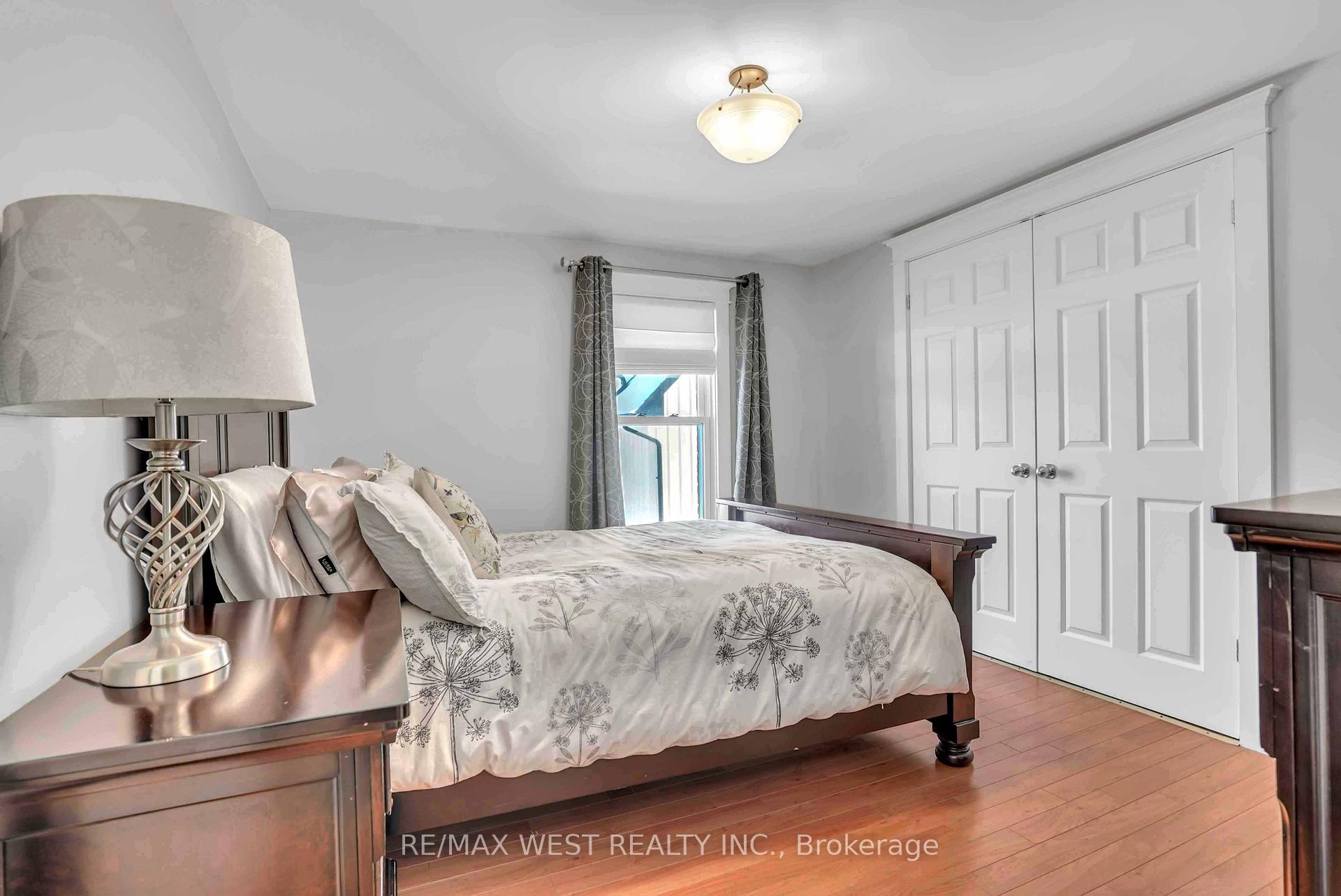 Photo 13 of 53 Metcalfe Street, Aurora, Aurora Village — HOMEH