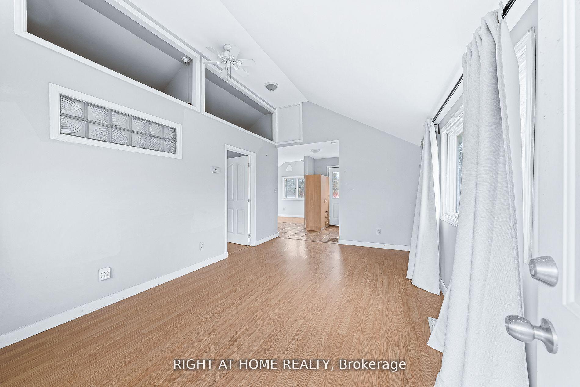 Photo 5 of 685 Reid Street, Innisfil, Alcona — HOMEH