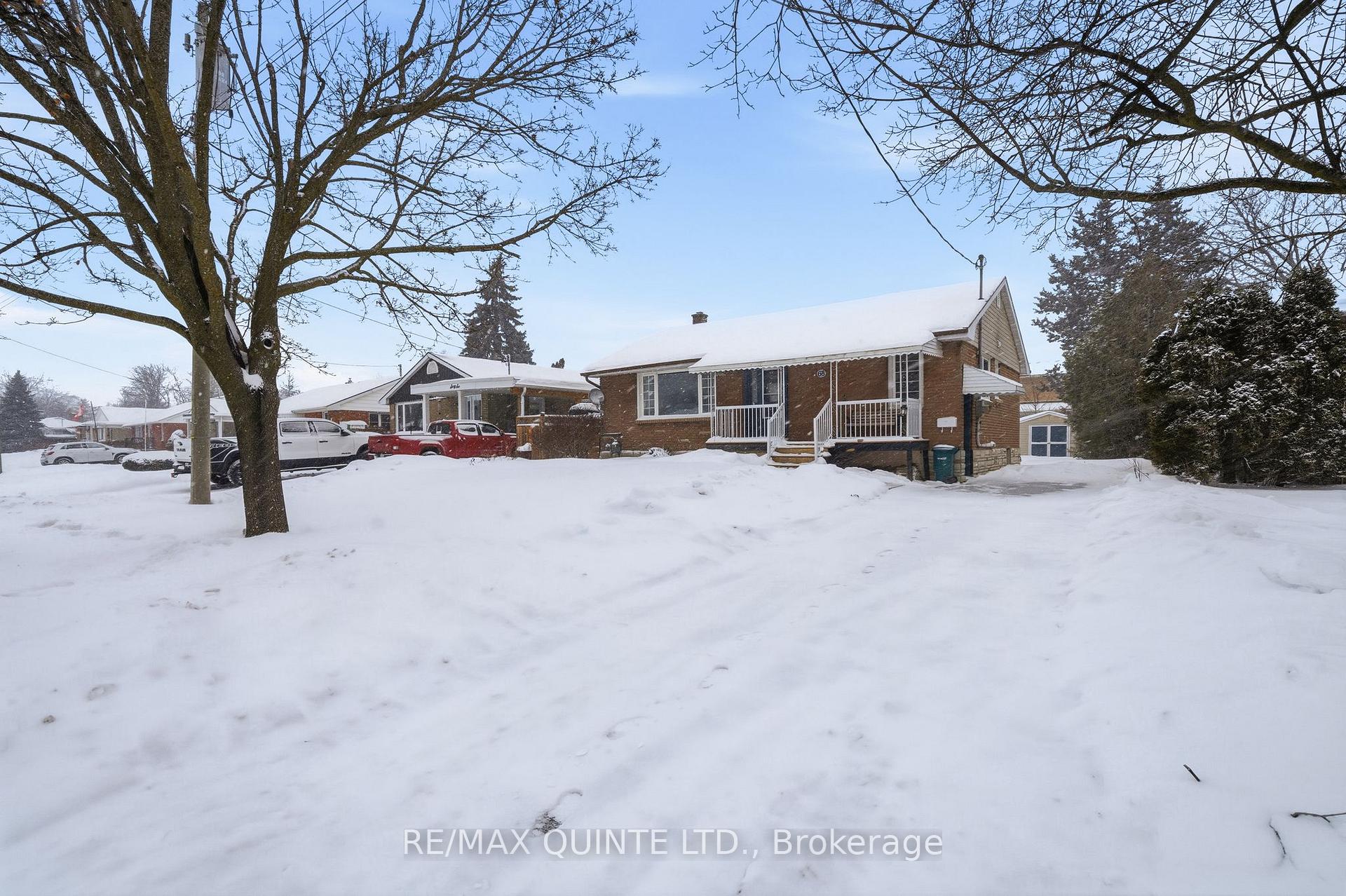 Photo 4 of 68 Elizabeth Crescent, Belleville, Belleville Ward — HOMEH