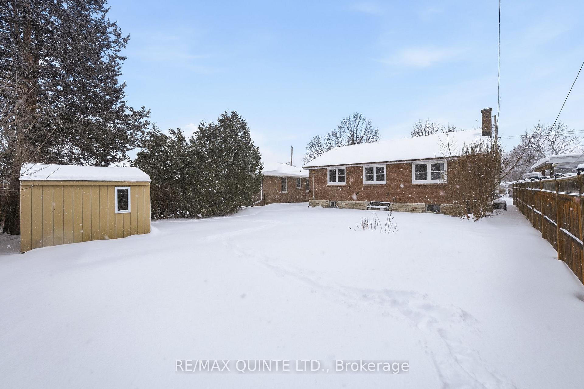 Photo 49 of 68 Elizabeth Crescent, Belleville, Belleville Ward — HOMEH
