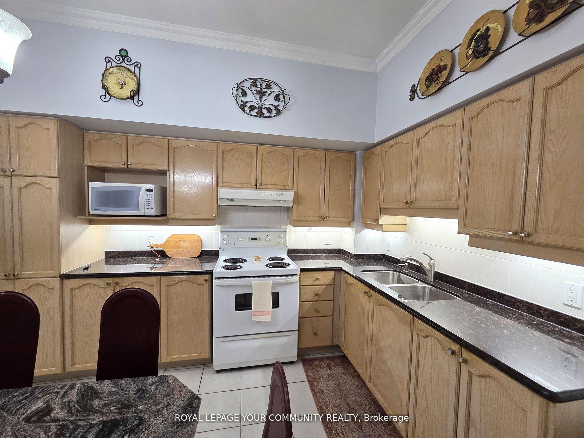 Photo 30 of Unit 508, 2504 Rutherford Road, Vaughan, Concord — HOMEH