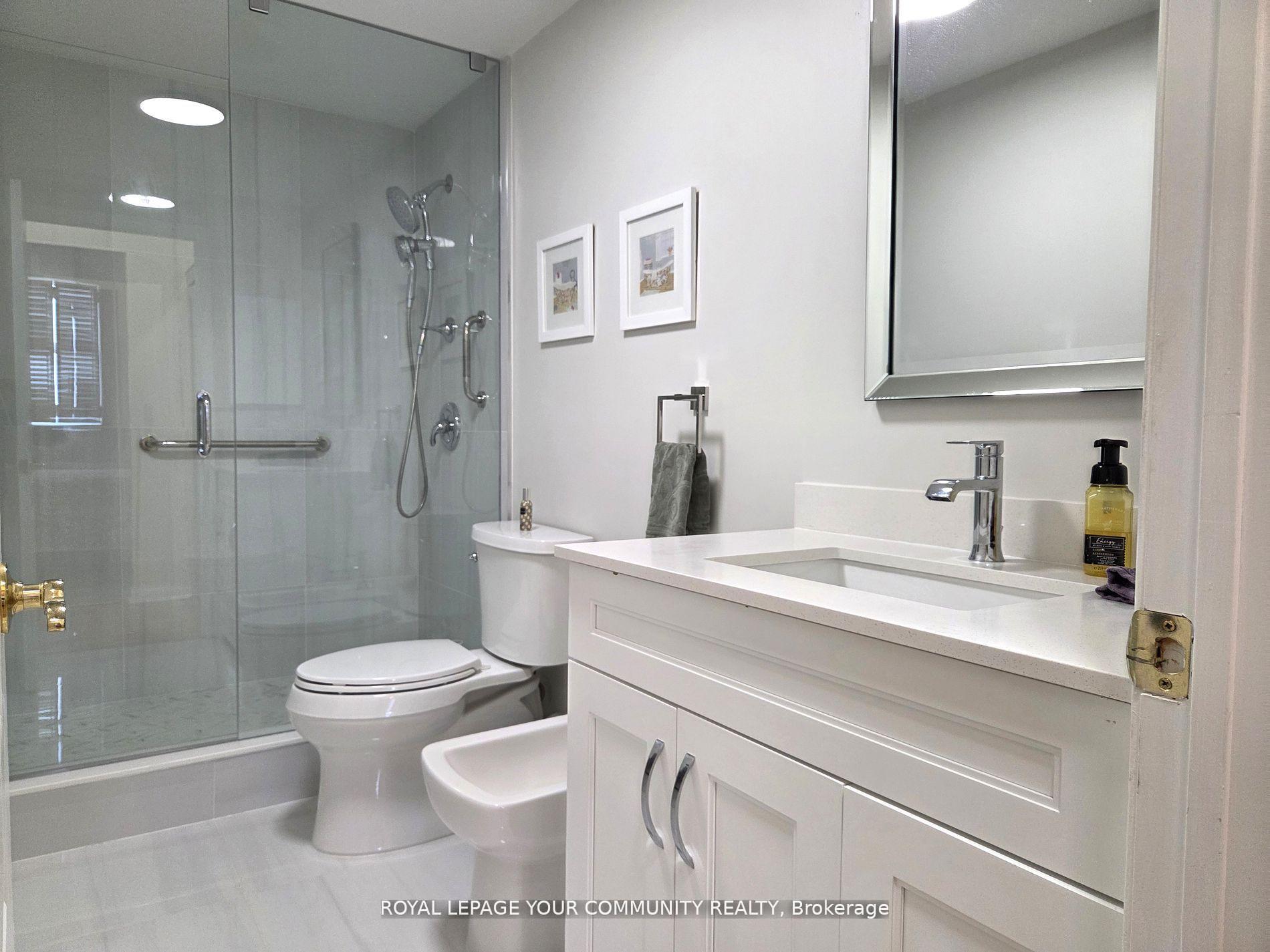 Photo 32 of Unit 508, 2504 Rutherford Road, Vaughan, Concord — HOMEH