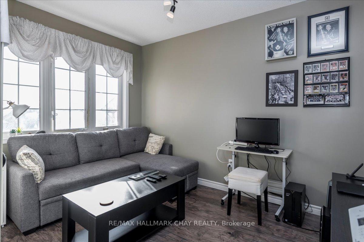 Photo 13 of 13 Teal Place, Barrie, Painswick South — HOMEH