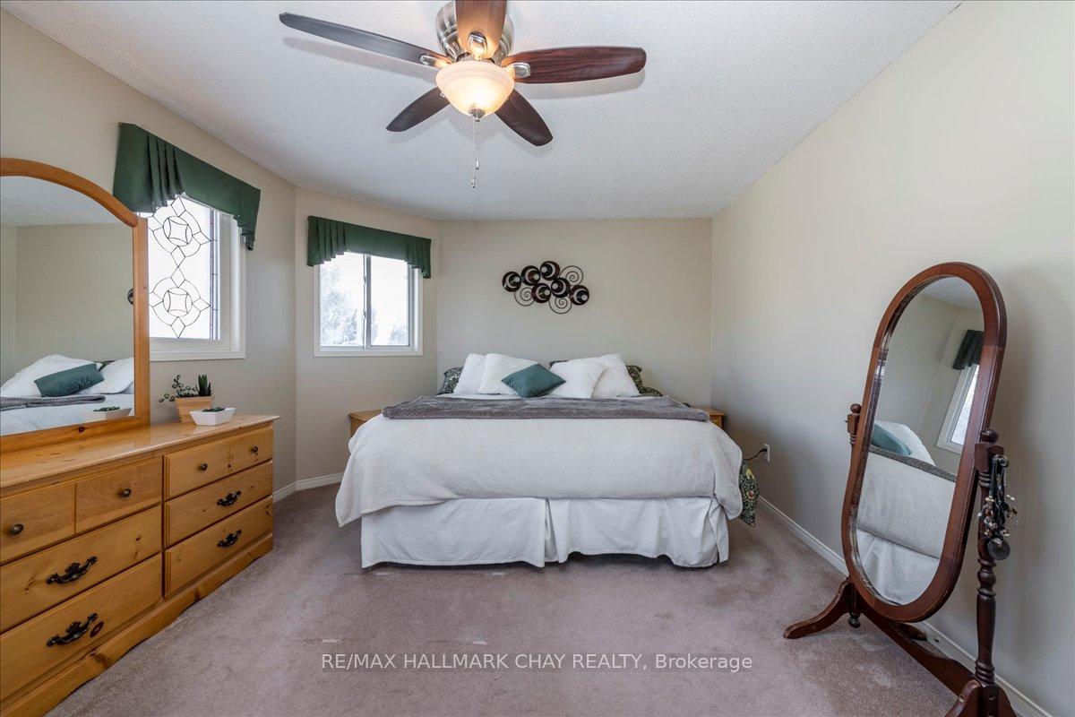 Photo 15 of 13 Teal Place, Barrie, Painswick South — HOMEH