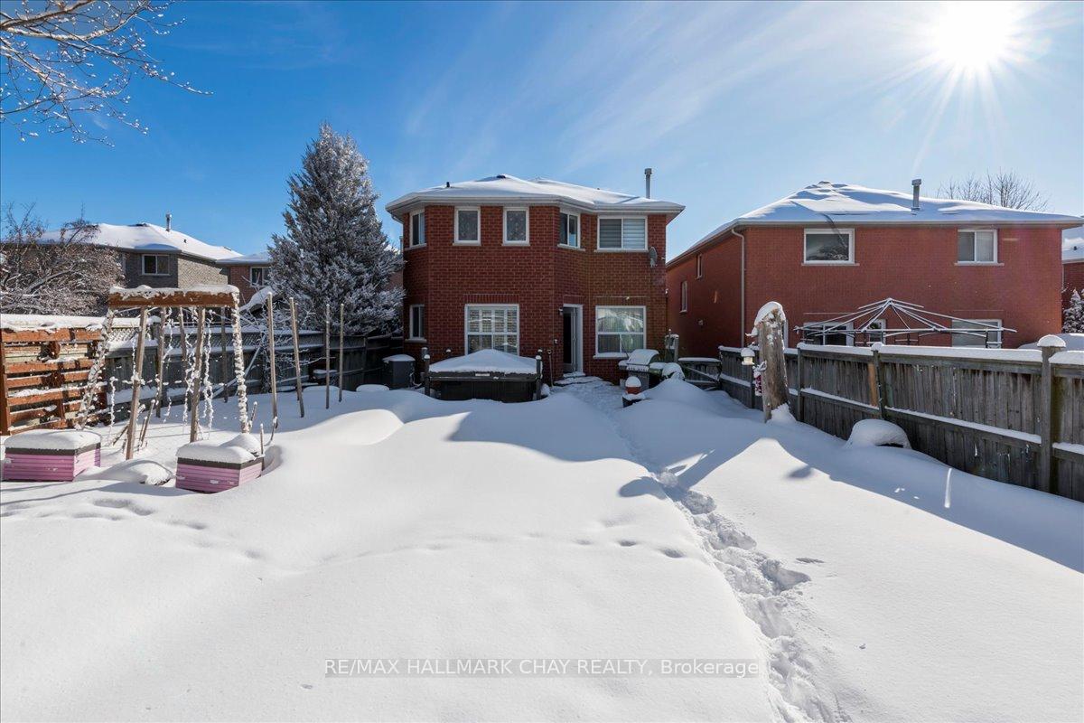 Photo 24 of 13 Teal Place, Barrie, Painswick South — HOMEH
